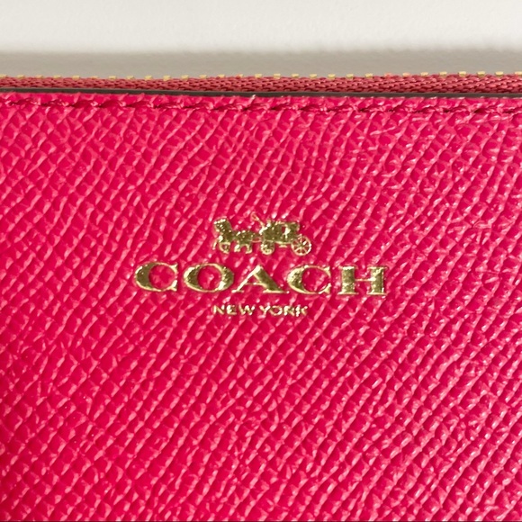NWT Coach Wristlet | Pink Crossgrain Leather Zip - Picture 4 of 11